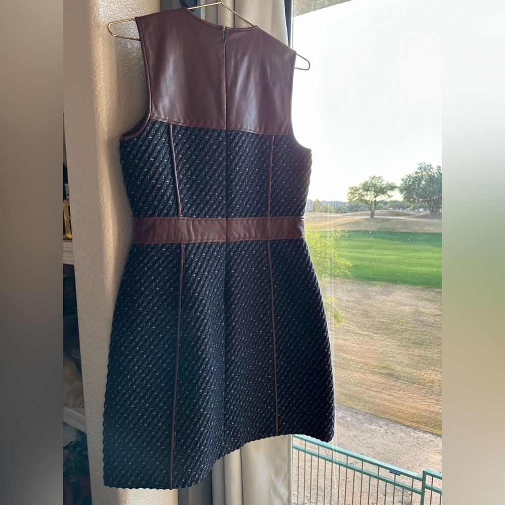 THEORY Calvino W. Heighten Mixed-Media Dress in Tweed and Leather size 8 - Picture 3 of 10